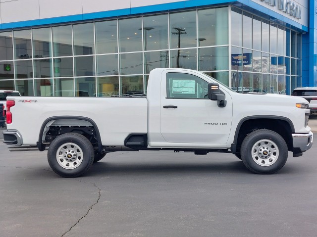 2025 Chevrolet Silverado 3500HD photo 3