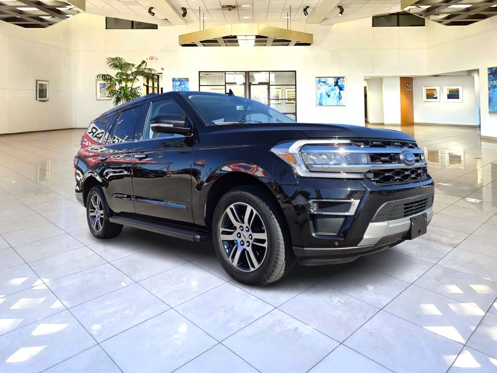 2024 Ford Expedition Limited's photo