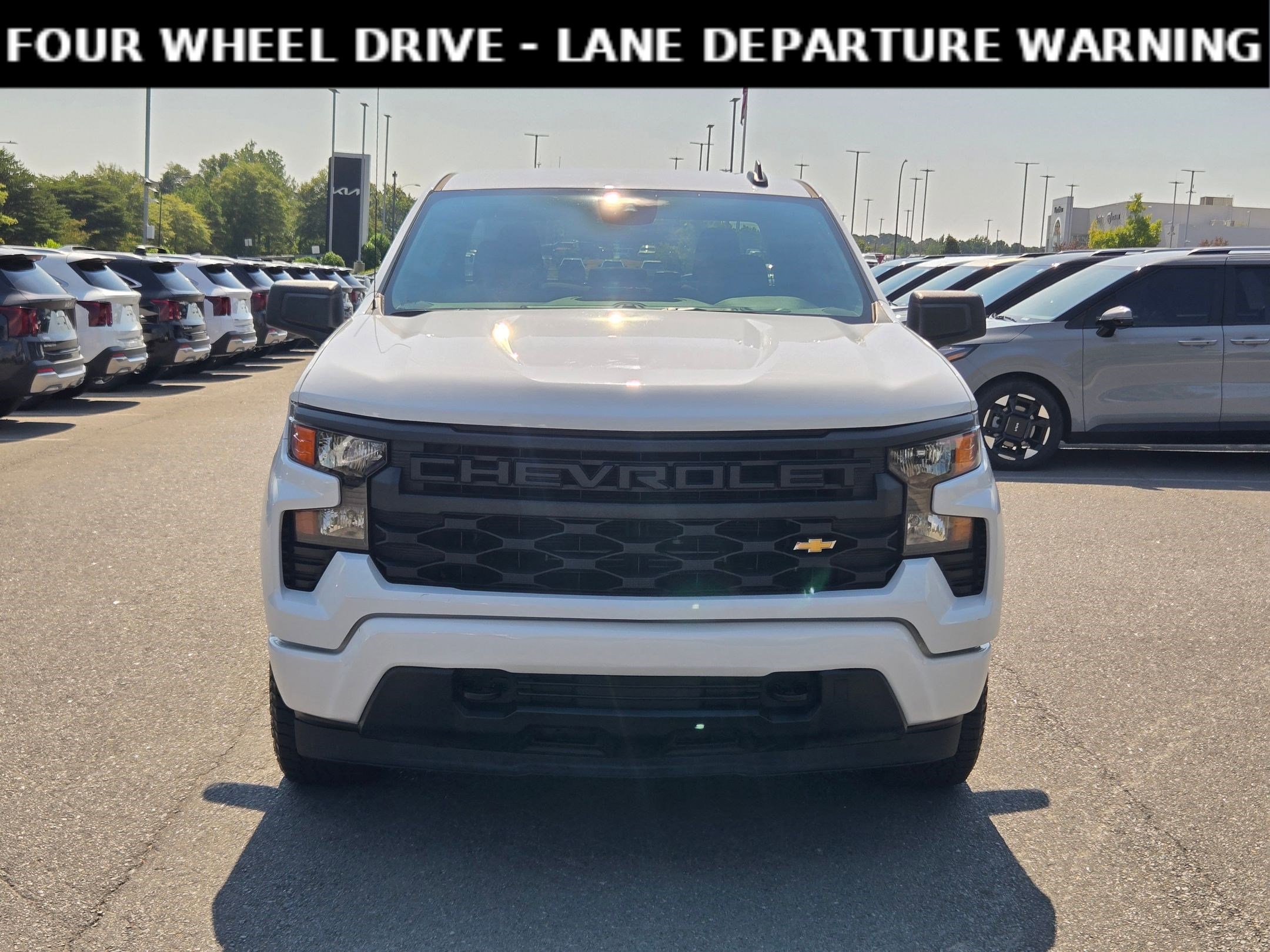 Used 2022 Chevrolet Silverado 1500 Custom with VIN 1GCPDBEK1NZ633425 for sale in Little Rock