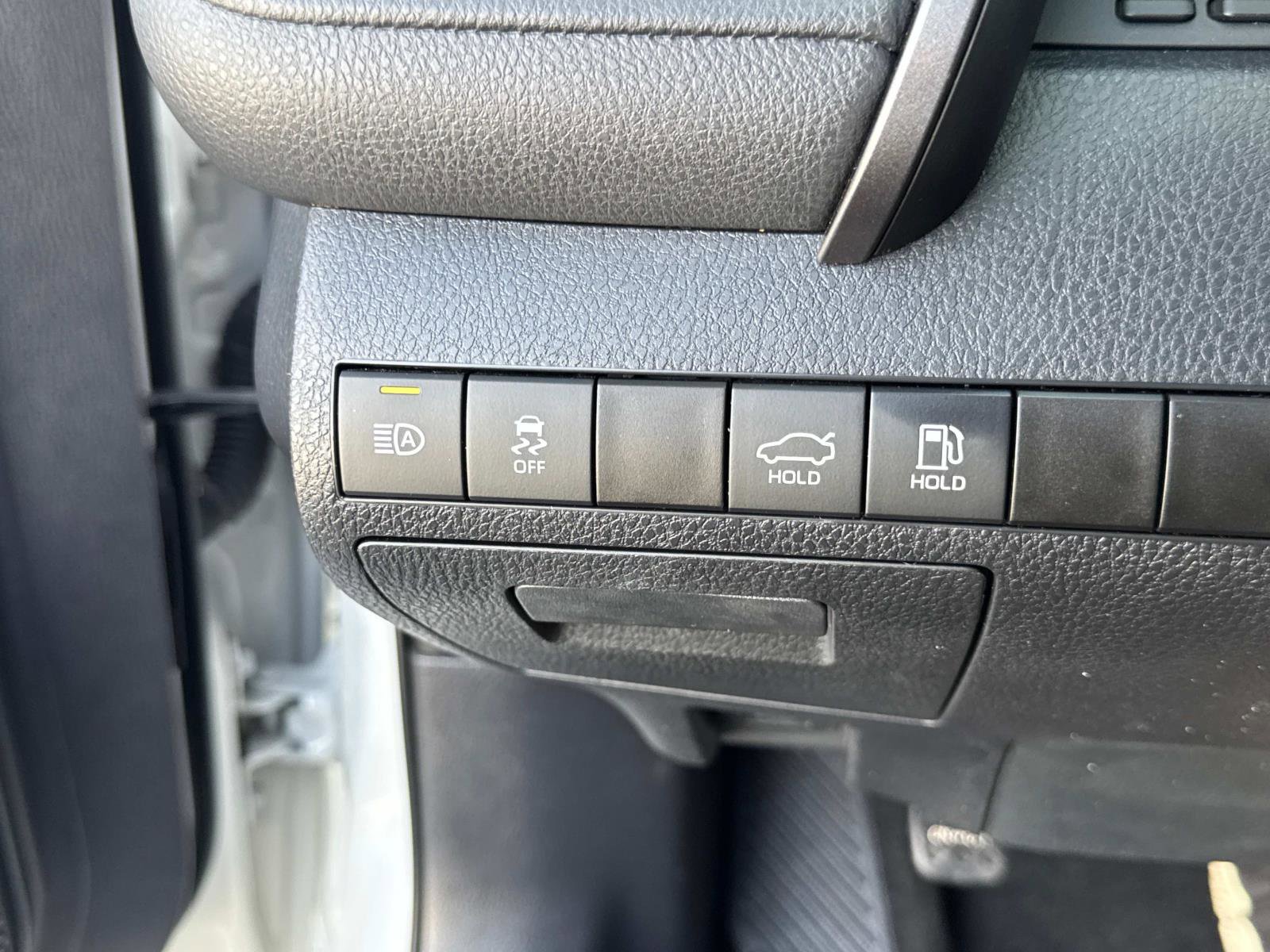 2022 Toyota Camry SE photo 20