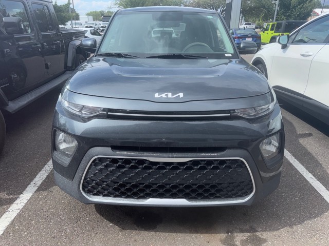 Used 2022 GRAVITY GR Kia LX image 16
