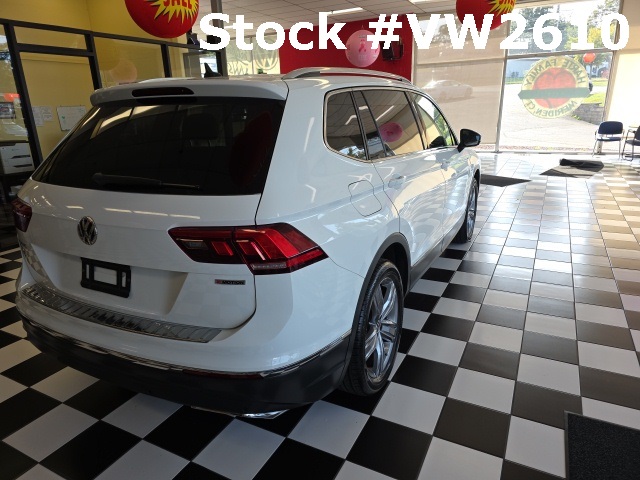 2021 Volkswagen Tiguan SEL photo 2