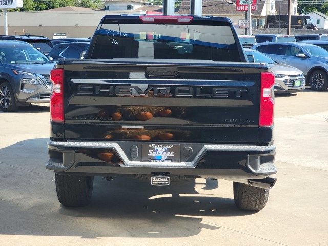 2026 Chevrolet Silverado 1500 Custom photo 5