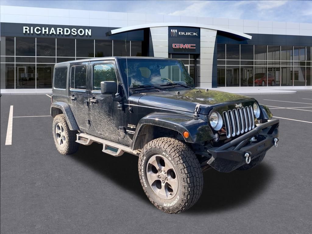 2017 Jeep Wrangler Unlimited Sahara photo 4