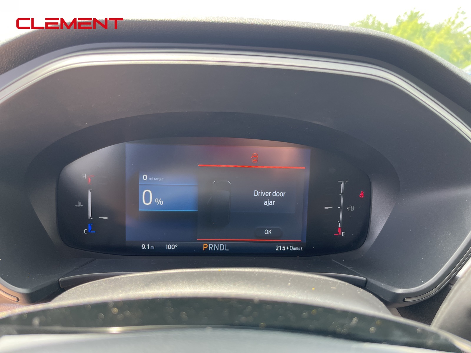 2025 Ford Escape Plug-In Hybrid photo 8
