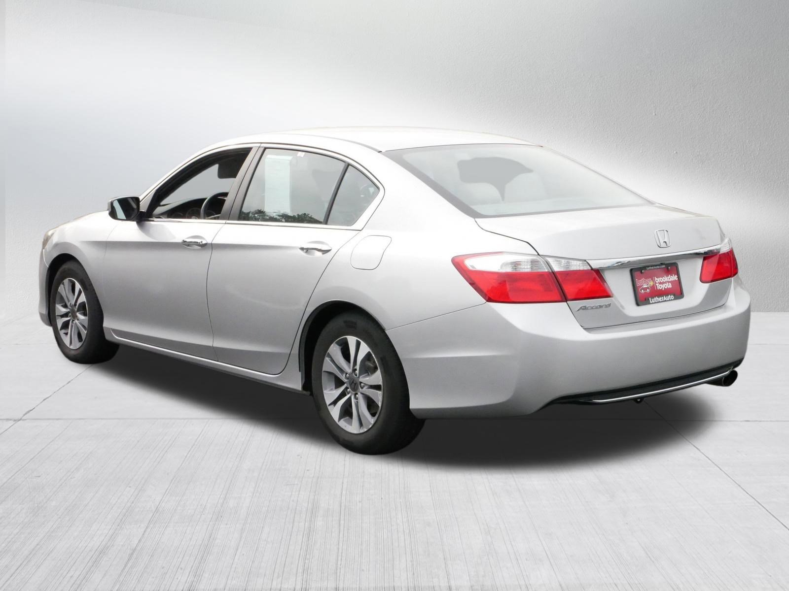 2015 Honda Accord LX photo 5