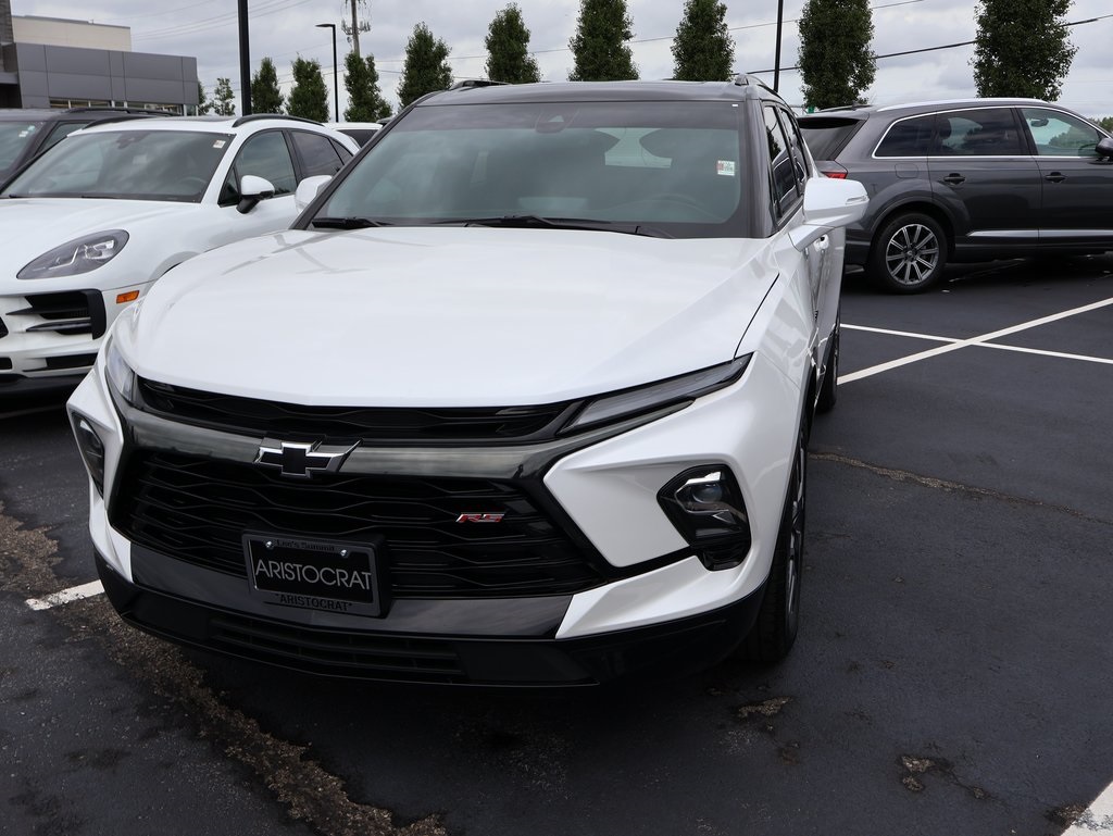2023 Chevrolet Blazer RS photo 2