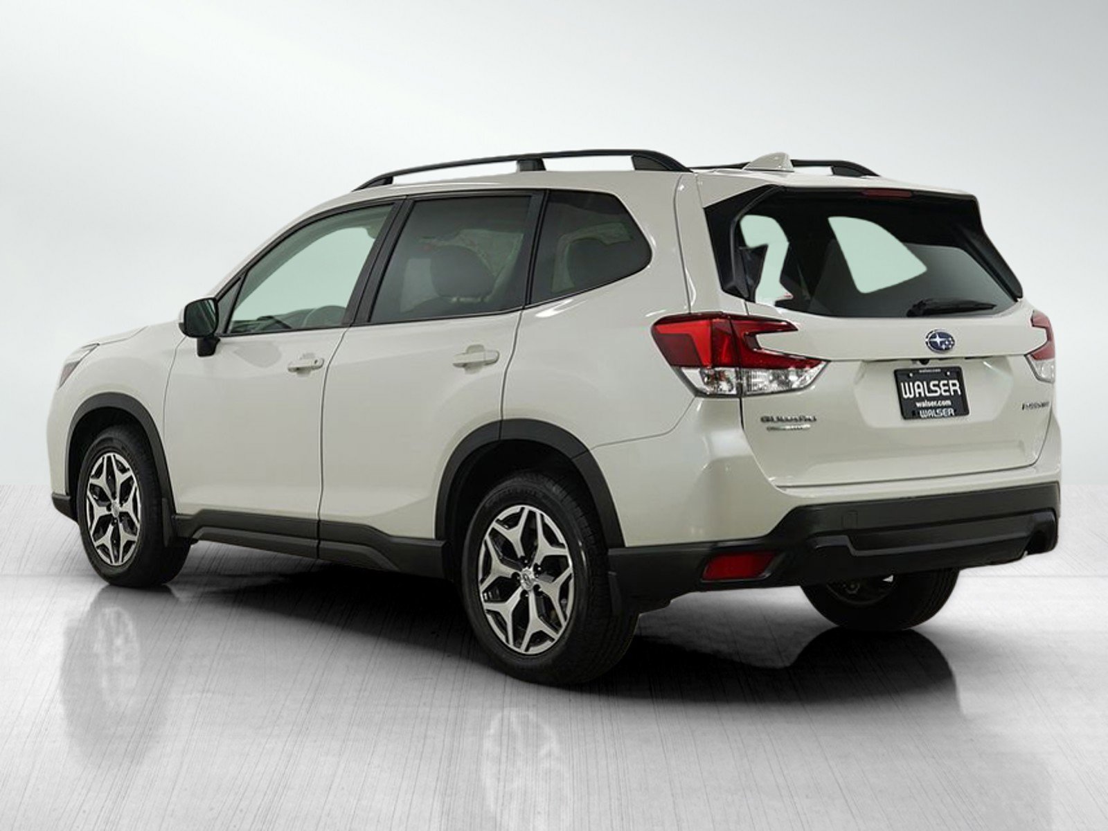 2019 Subaru Forester Premium photo 3