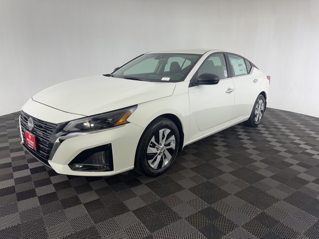 2025 Nissan Altima 2.5 S photo 3