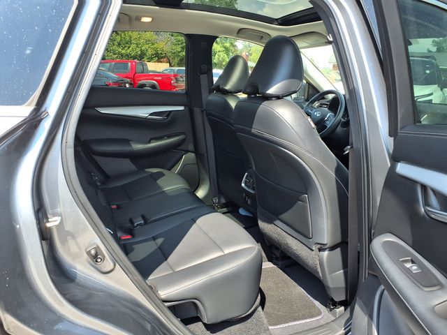 2019 Infiniti QX50 Luxe photo 16