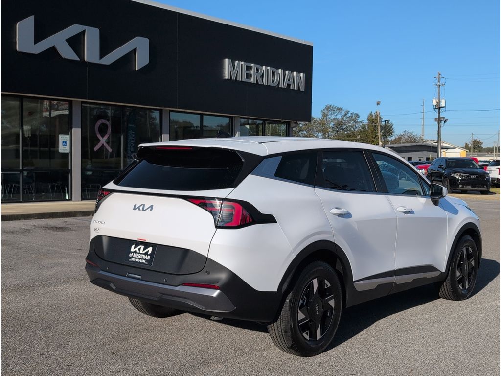 2026 Kia Sportage LX photo 3