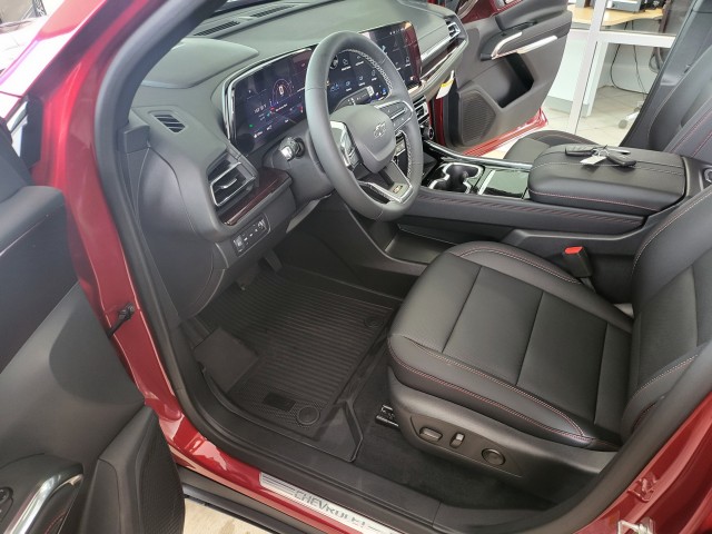 2026 Chevrolet Traverse Z71 photo 4