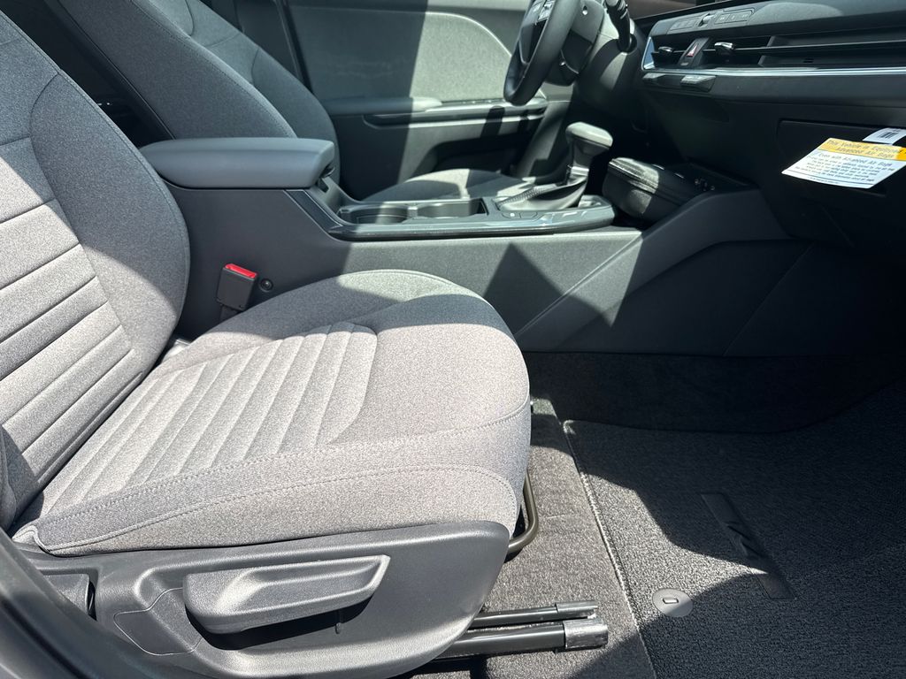 2025 Kia K4 EX photo 13