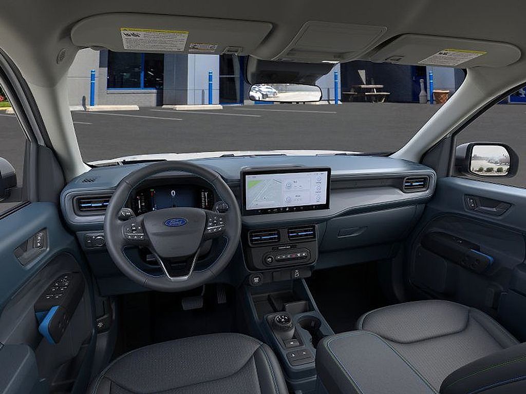 2025 Ford Maverick photo 9