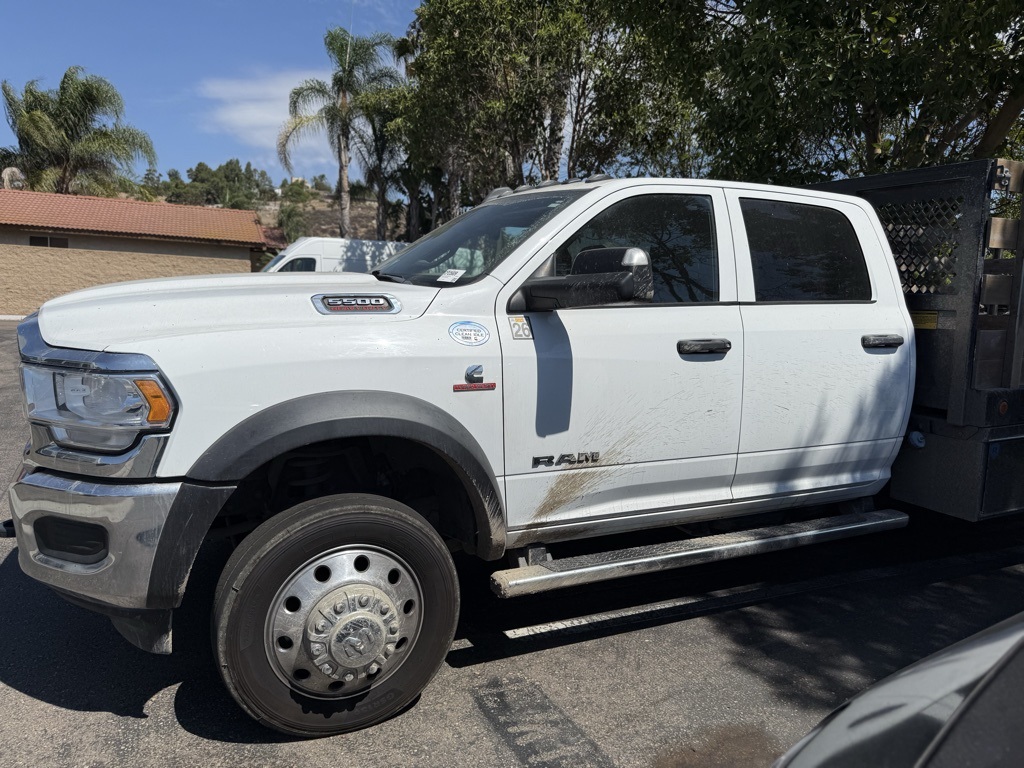 2021 Ram 5500 photo 3