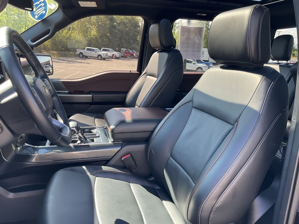 2023 Ford F-150 Lariat photo 18