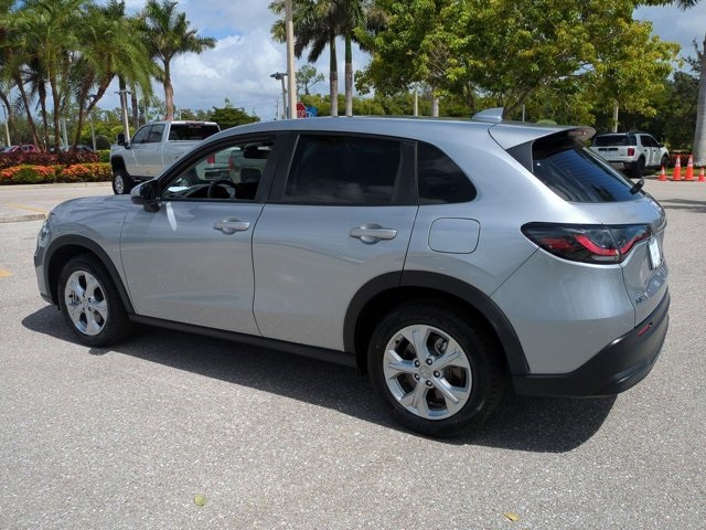 2023 Honda HR-V LX photo 5