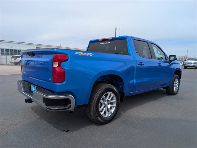 2025 Chevrolet Silverado 1500 LT photo 5