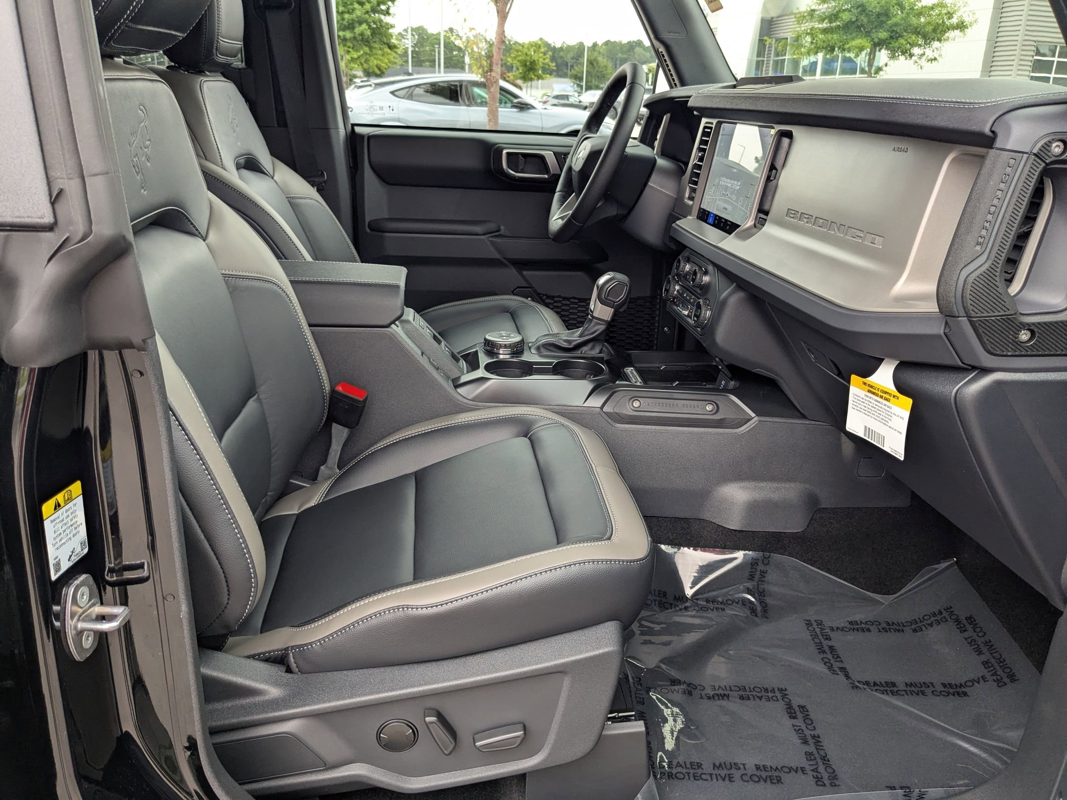 2025 Ford Bronco Outer Banks photo 32