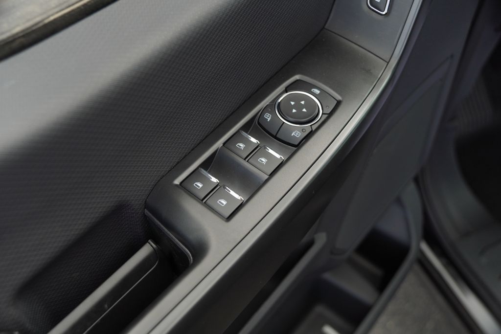 2025 Ford F-150 STX photo 13