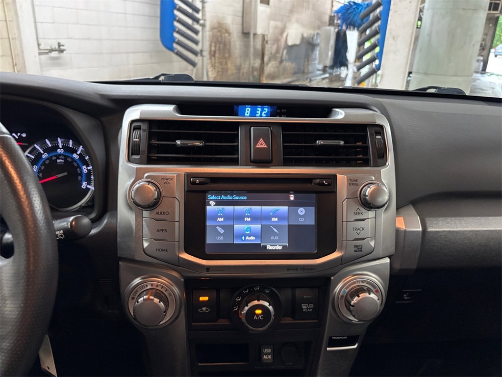 2017 Toyota 4Runner SR5 Premium photo 23