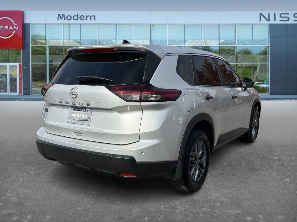 2025 Nissan Rogue S photo 4