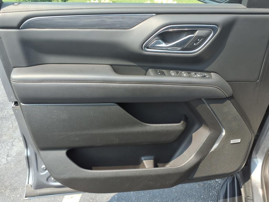 2021 GMC YUKON XL - Image 16