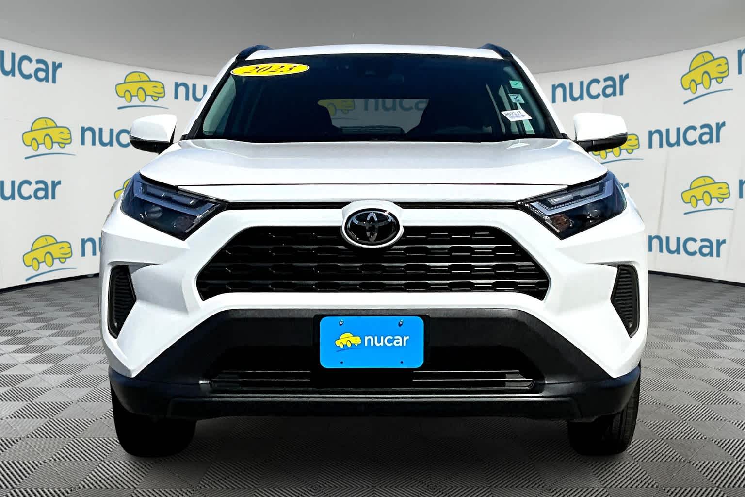 2023 Toyota RAV4 XLE photo 4
