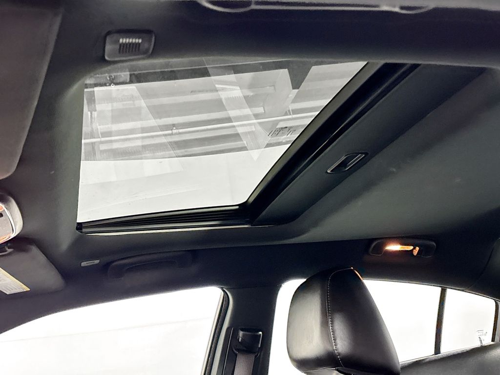 2021 Dodge Charger SXT photo 17