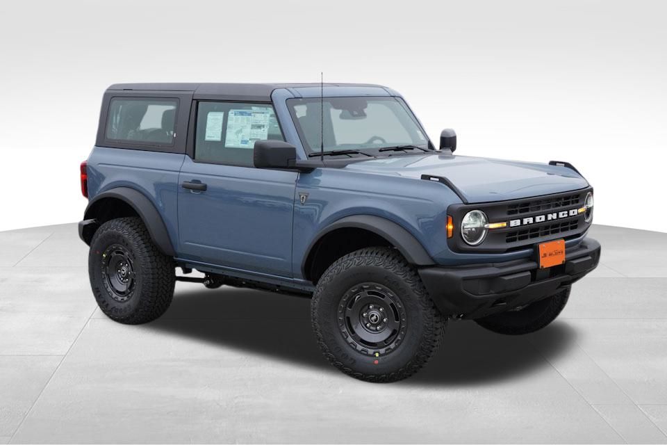 2025 Ford Bronco 2-Door Base's photo