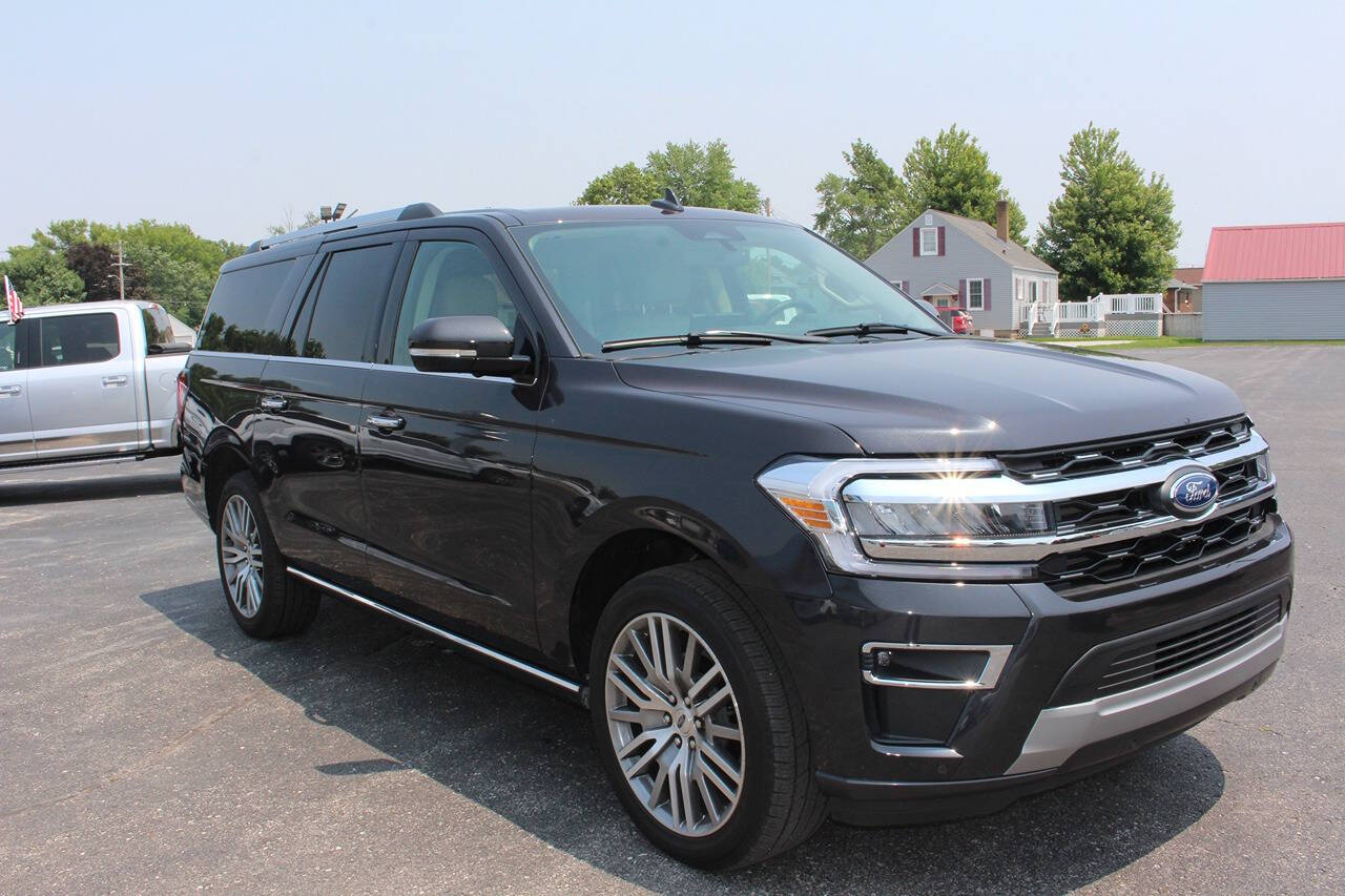 2024 Ford Expedition MAX Limited photo 3