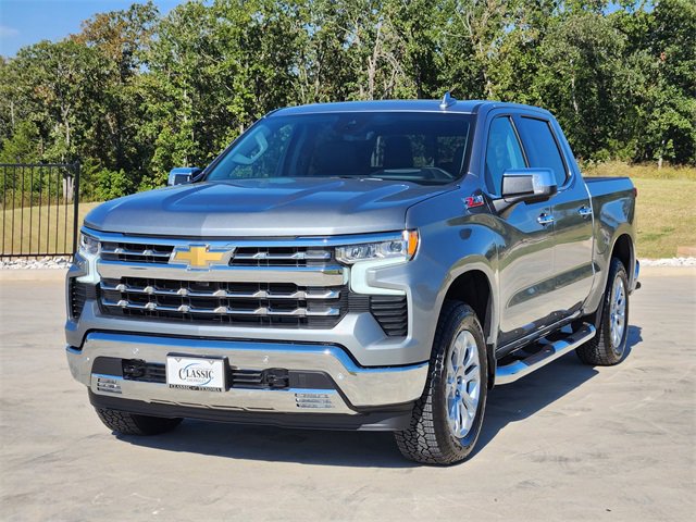 2026 Chevrolet Silverado 1500 LTZ photo 2