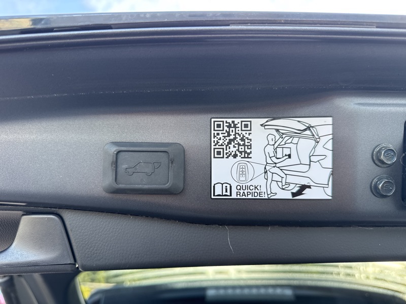 2023 Toyota RAV4 Hybrid XSE photo 43