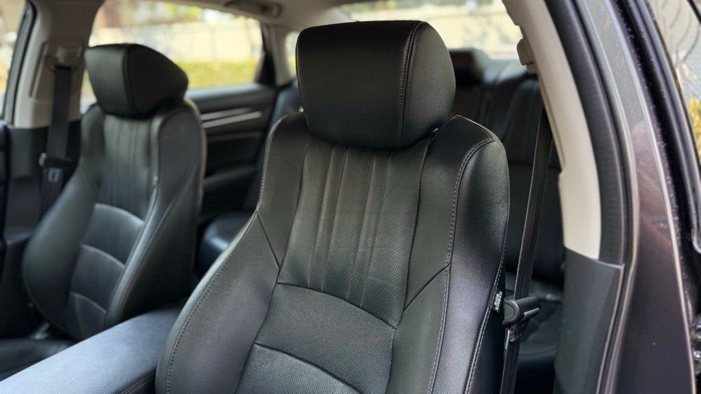2021 Honda Accord EX-L 1.5T photo 29