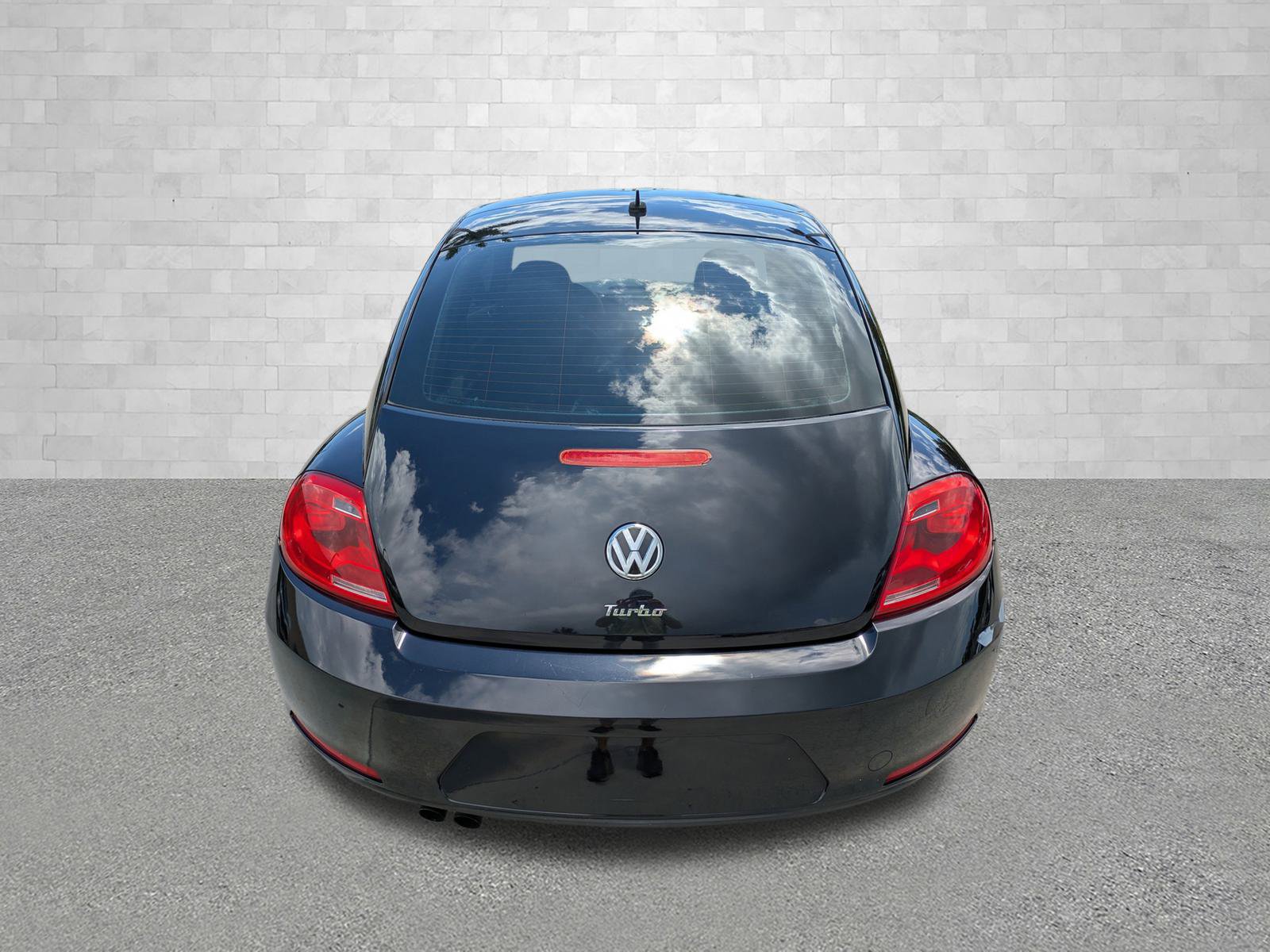 2016 Volkswagen Beetle 1.8T S photo 3