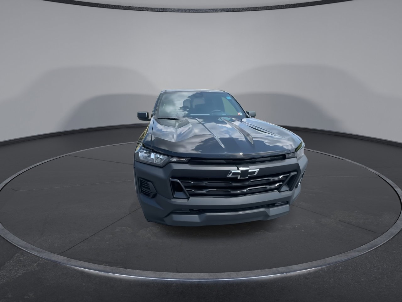 2025 Chevrolet Colorado LT photo 3