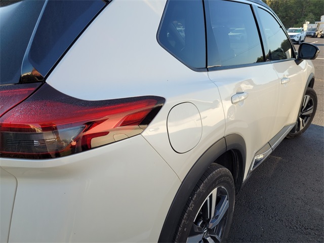 2021 Nissan Rogue Platinum photo 6