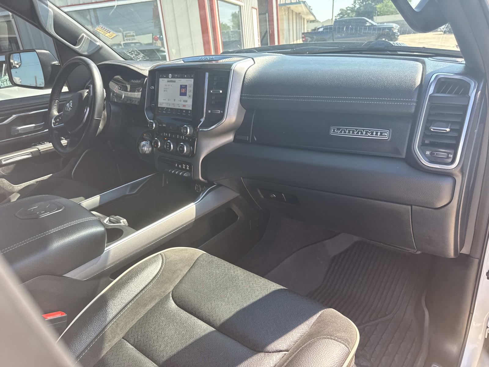 2022 Ram 1500 Laramie photo 11