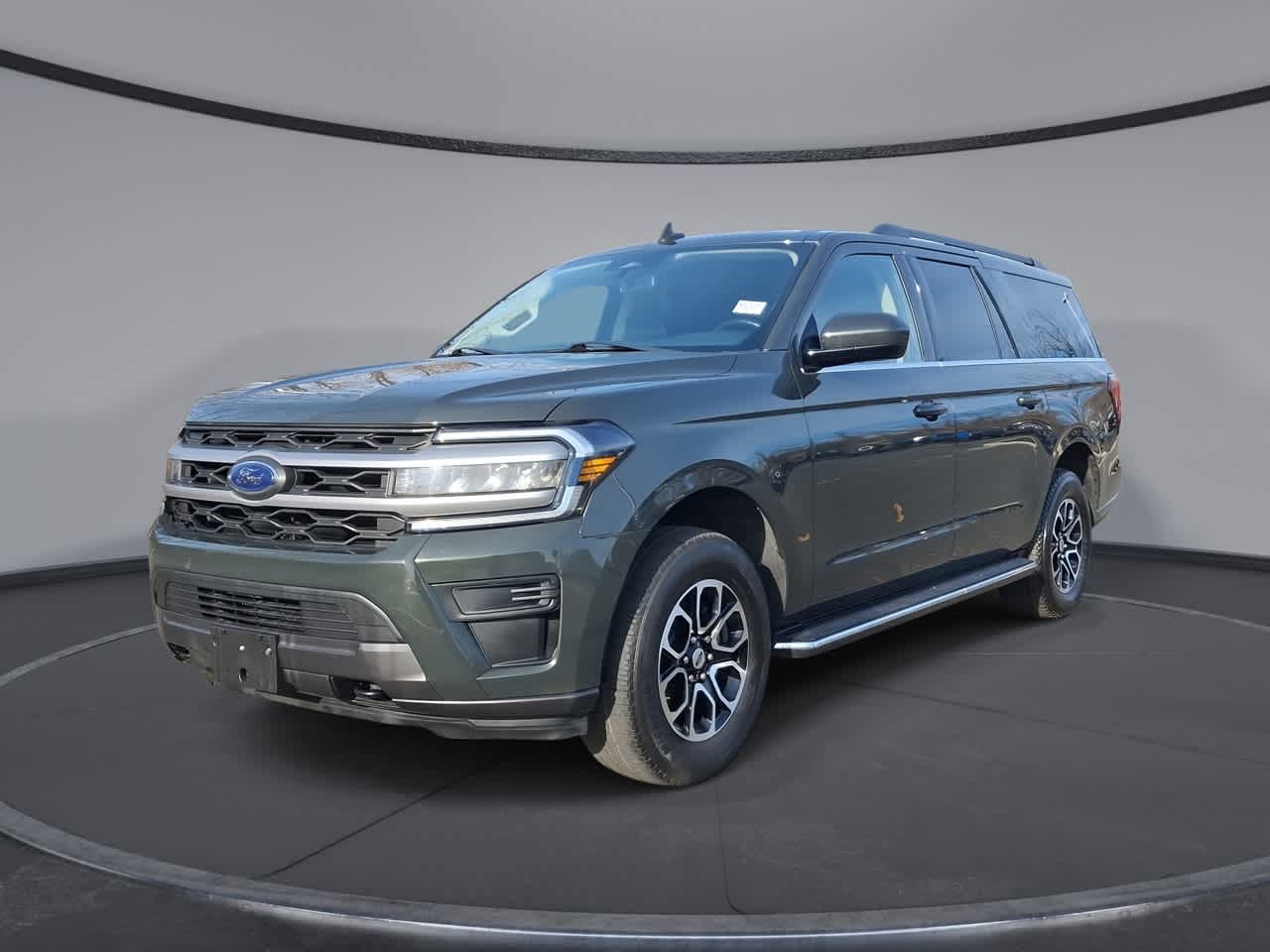 2022 Ford Expedition XLT's photo