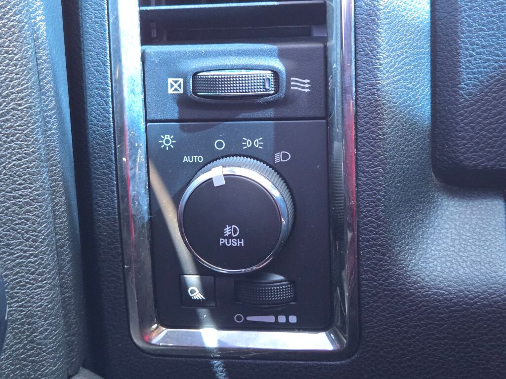 2014 Ram 1500 Sport photo 24