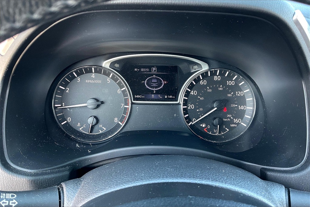 2019 Nissan Pathfinder SL photo 18