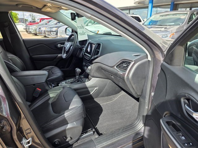 2021 Jeep Cherokee Latitude Lux photo 11