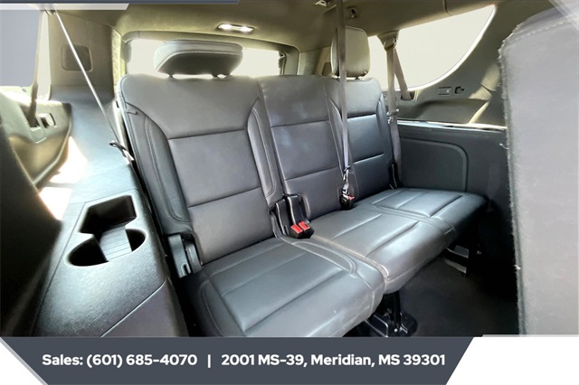2023 Chevrolet Suburban LT photo 21