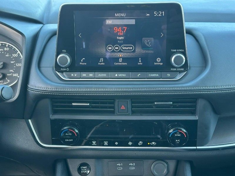2025 Nissan Rogue SV photo 11