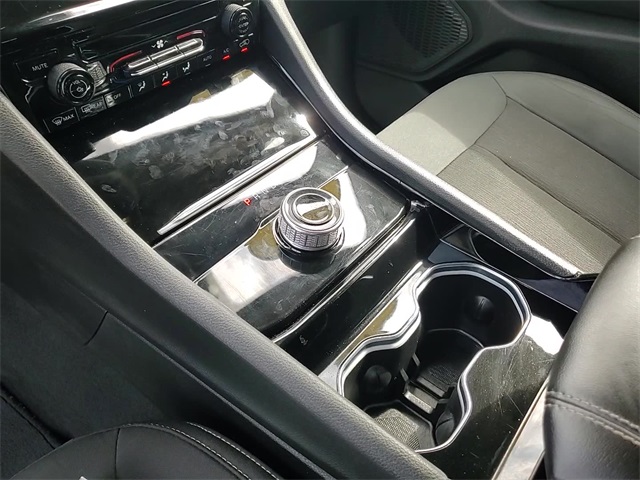 2023 Jeep Grand Cherokee Laredo photo 19