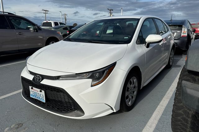 2022 Toyota Corolla LE's photo