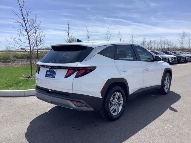 2025 Hyundai Tucson SE photo 5