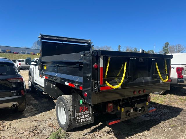 2025 Ford F-550 XL photo 3