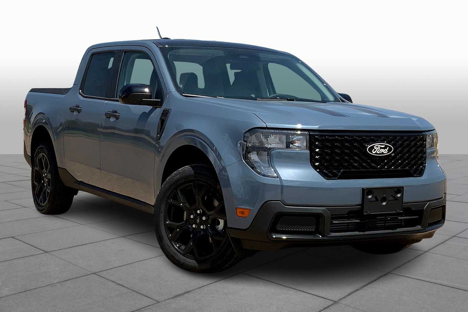 2025 Ford Maverick XLT photo 2