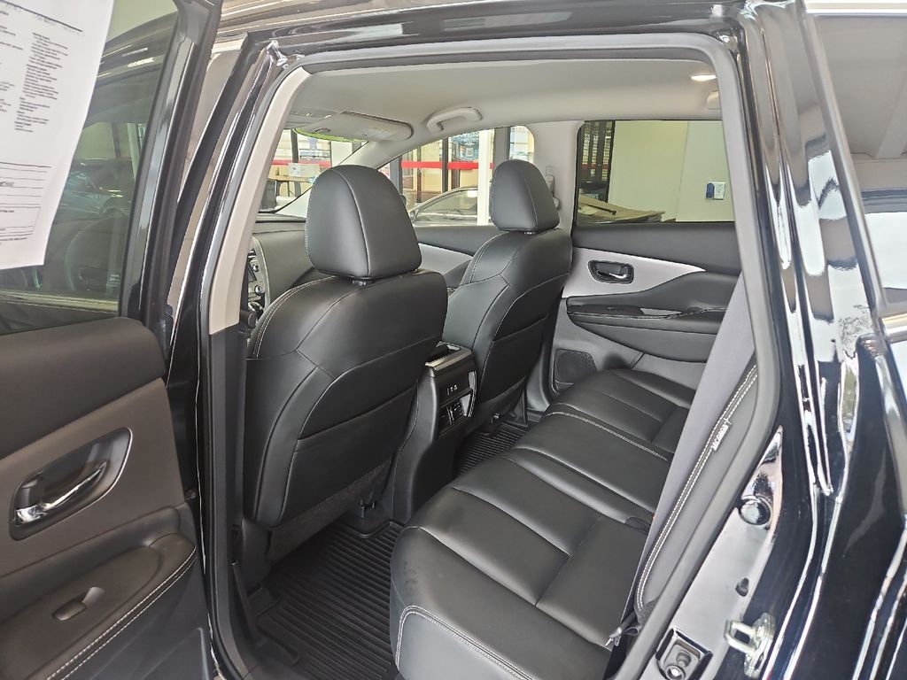 2022 Nissan Murano SV photo 14